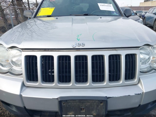 Jeep Grand Cherokee Laredo