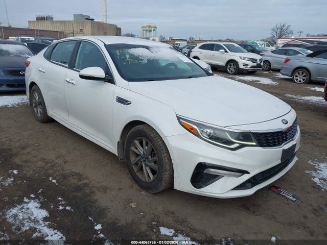 Salvage Kia Optima Image