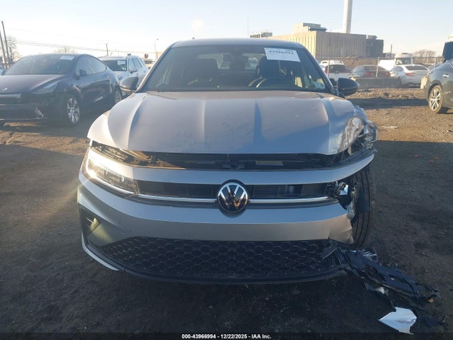 Volkswagen Jetta 1.5t Sport