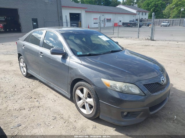 Salvage Toyota Camry Image