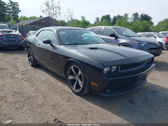 Salvage Dodge Challenger Image