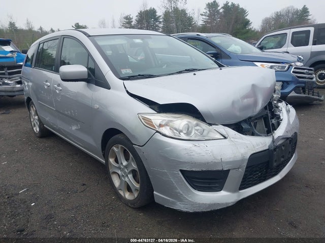 Salvage Mazda Mazda5 Image
