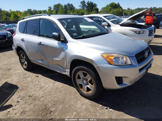 Salvage Toyota RAV4 Image