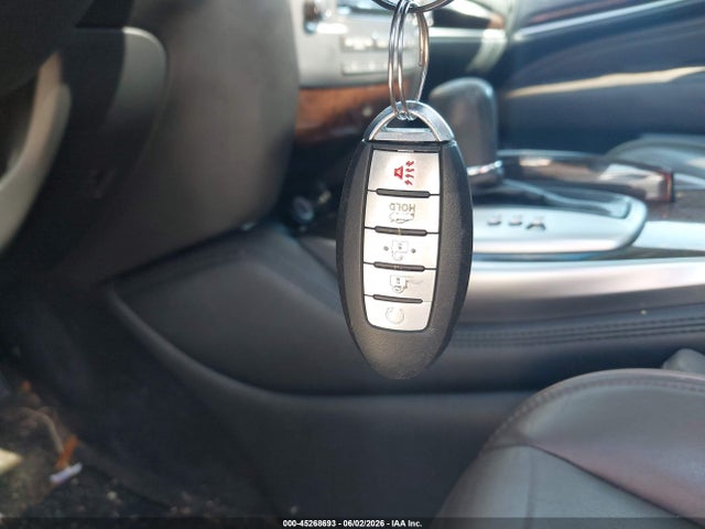 INFINITI JX35