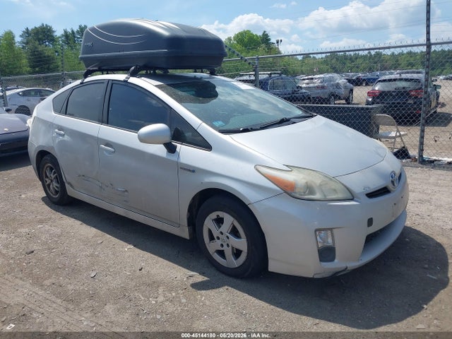 Salvage Toyota Prius Image