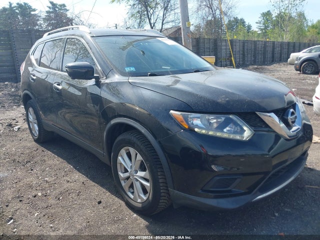 Salvage Nissan Rogue Image
