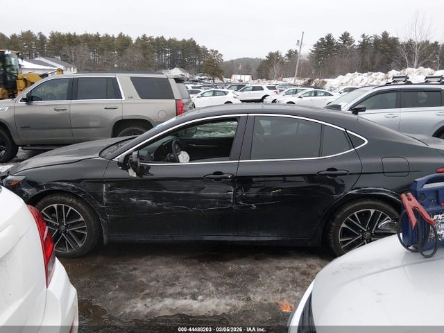 Toyota Camry Xle