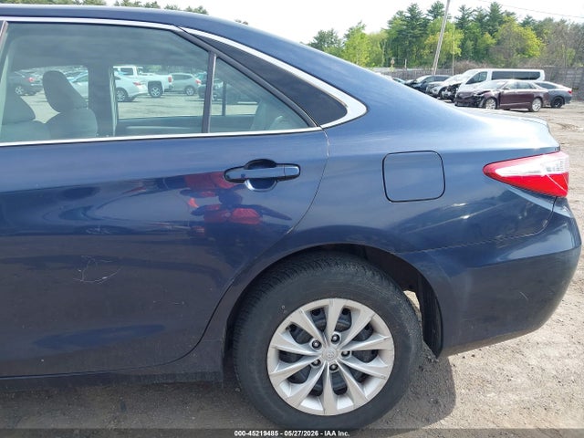 Toyota Camry Le