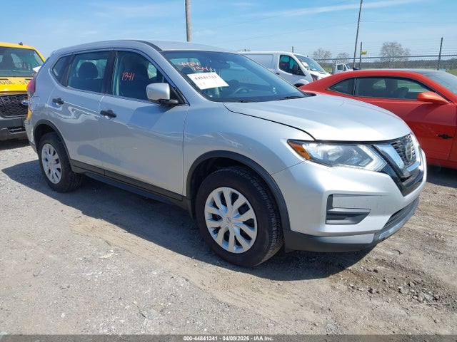 Salvage Nissan Rogue Image