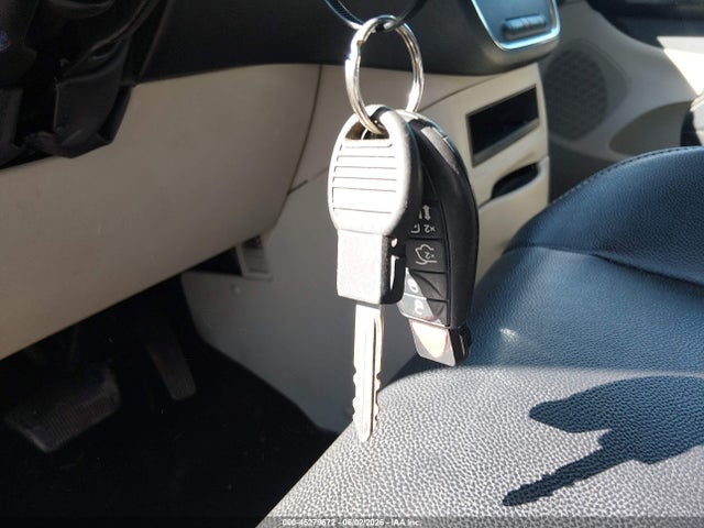 Chrysler Town & Country Touring