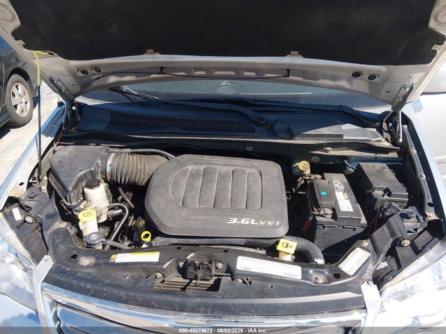 Chrysler Town & Country Touring