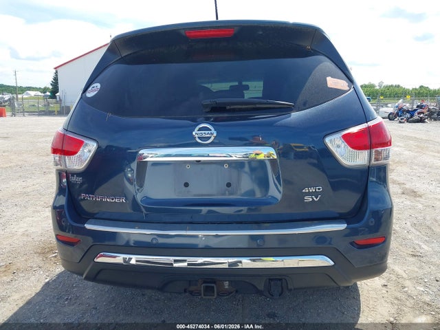 Nissan Pathfinder Sv