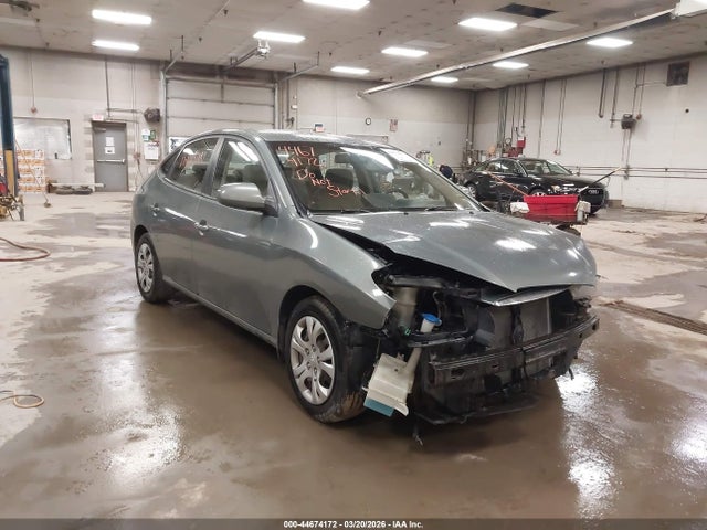 Salvage Hyundai ELANTRA Image