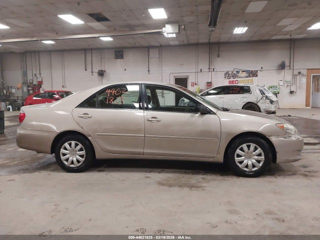 Toyota Camry Std
