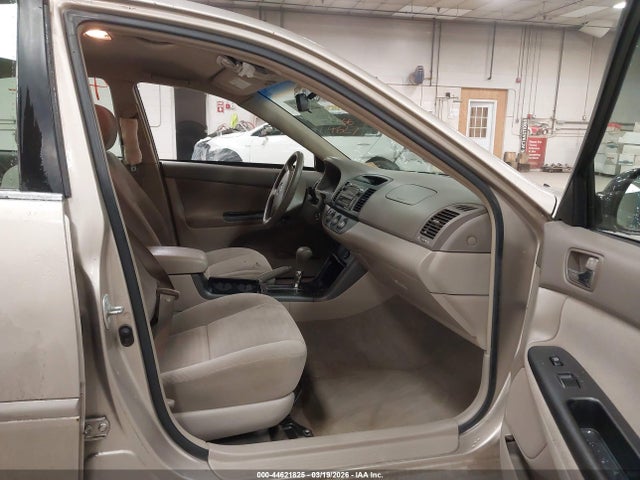Toyota Camry Std