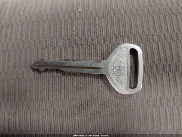 Toyota Camry Std