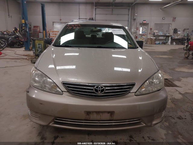 Toyota Camry Std