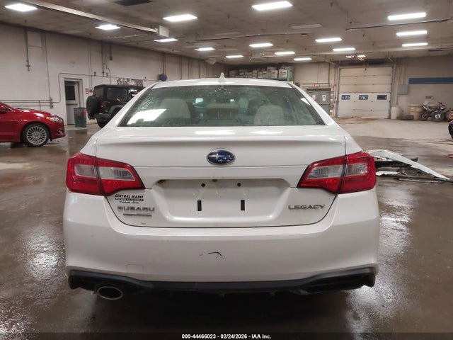 Subaru Legacy 2.5i Premium