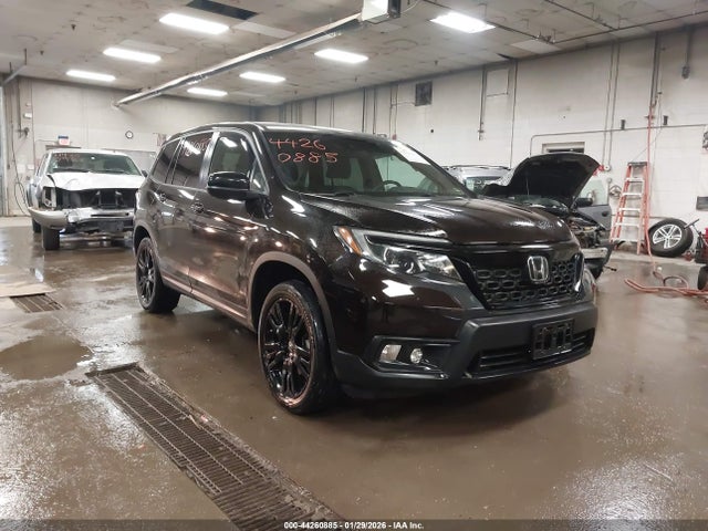 Salvage Honda Passport Image