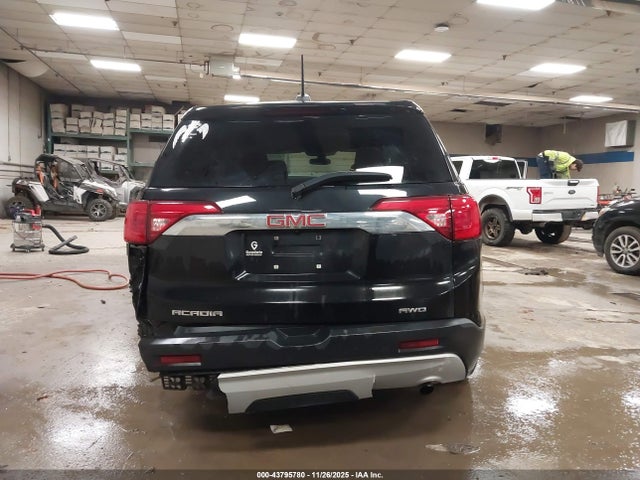 GMC Acadia Sle-1