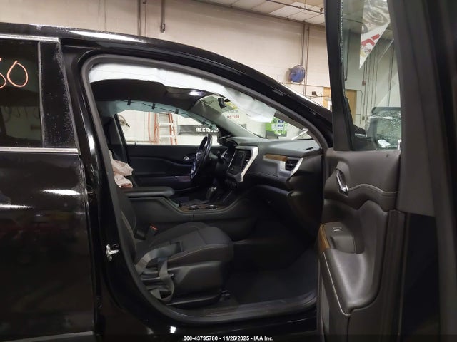 GMC Acadia Sle-1