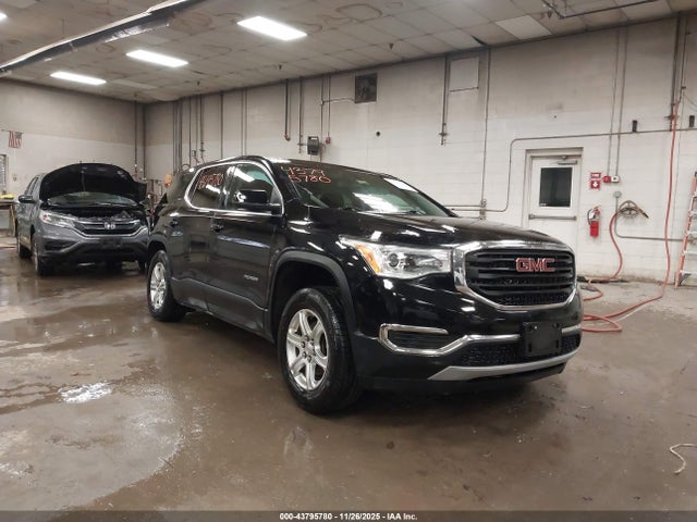 Salvage GMC Acadia Image