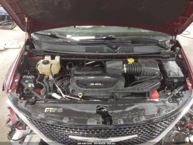 Chrysler Pacifica Touring-l Plus