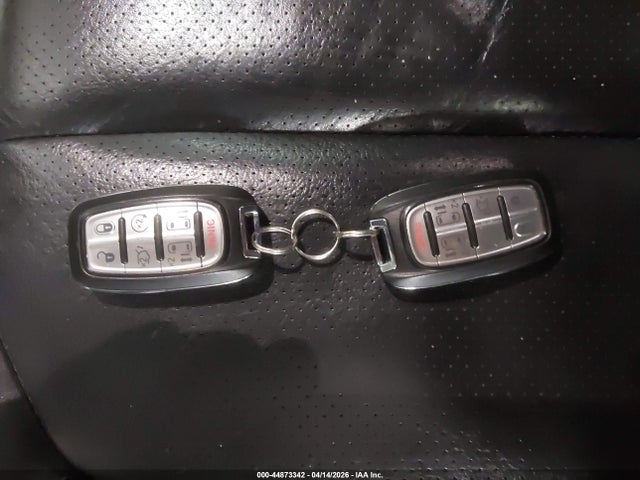 Chrysler Pacifica Touring-l Plus