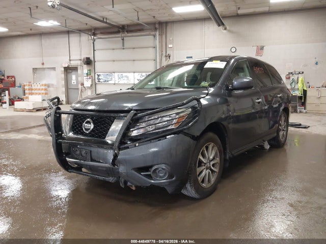 Nissan Pathfinder S