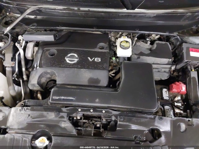 Nissan Pathfinder S