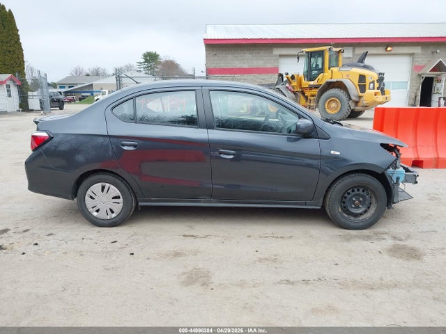 Mitsubishi Mirage Es