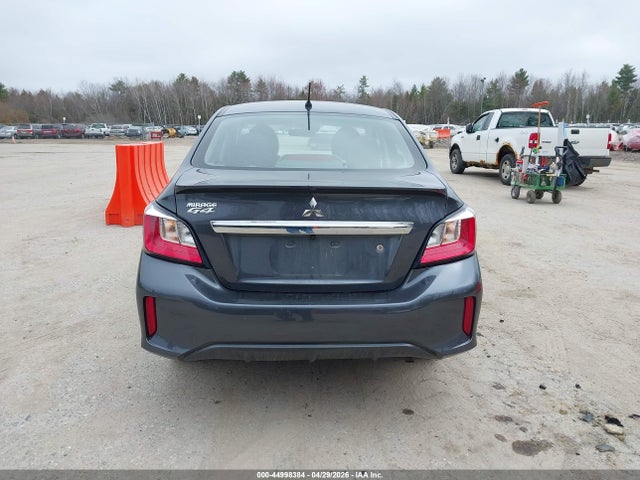 Mitsubishi Mirage Es
