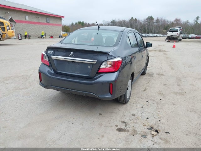 Mitsubishi Mirage Es
