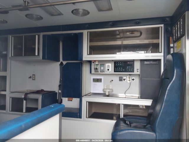 Ford E-350