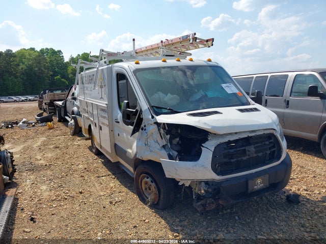 Salvage Ford Transit Image