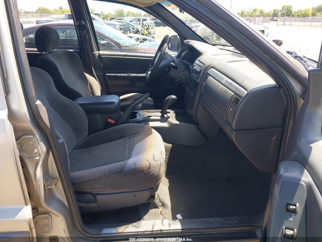Jeep Grand Cherokee Laredo