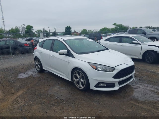 Salvage Ford Focus St Image