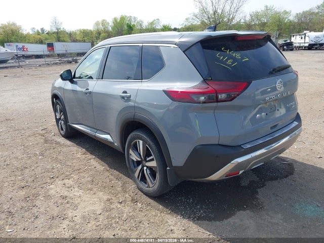 Nissan Rogue Platinum Intelligent Awd