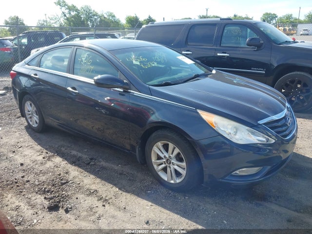 Salvage Hyundai SONATA Image