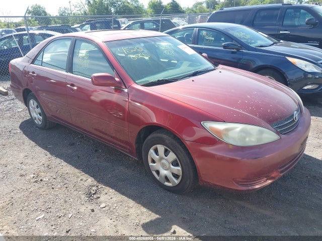 Salvage Toyota Camry Image