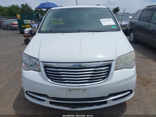 Chrysler Town & Country Touring-l 30th Anniversary