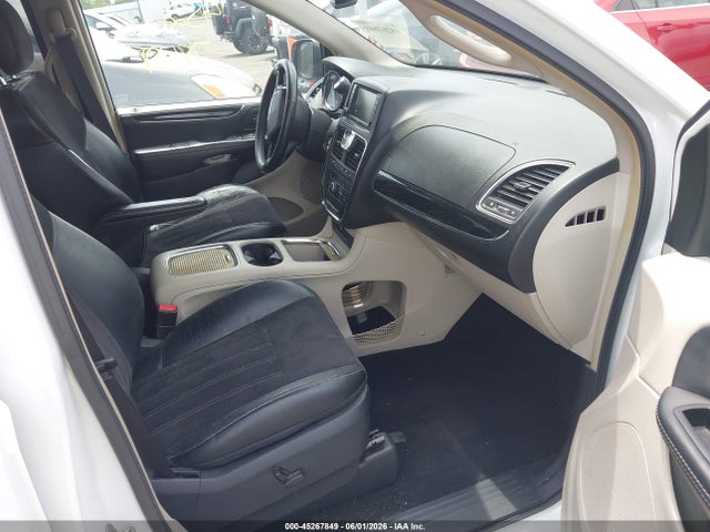 Chrysler Town & Country Touring-l 30th Anniversary