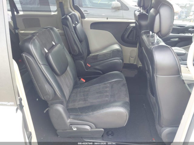 Chrysler Town & Country Touring-l 30th Anniversary