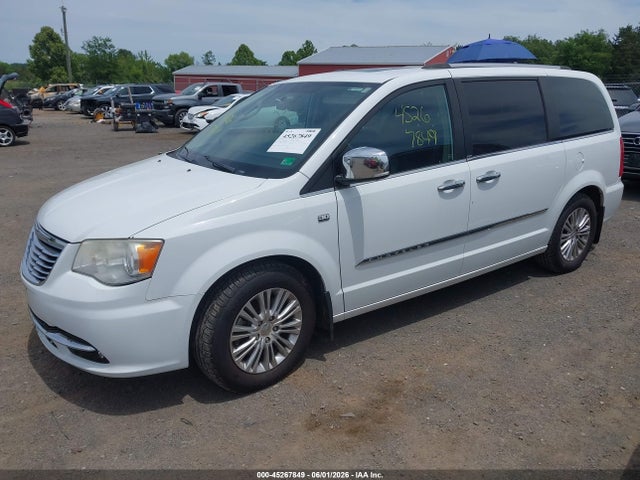 Chrysler Town & Country Touring-l 30th Anniversary