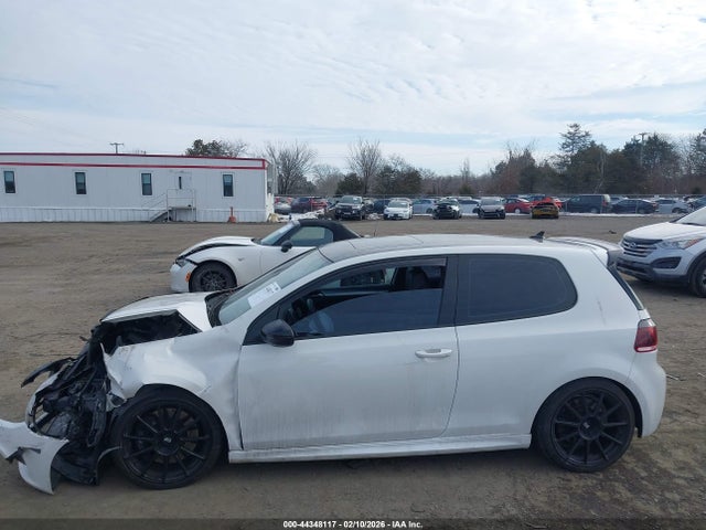Volkswagen Golf 2-door