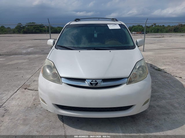 Toyota Sienna Xle Limited