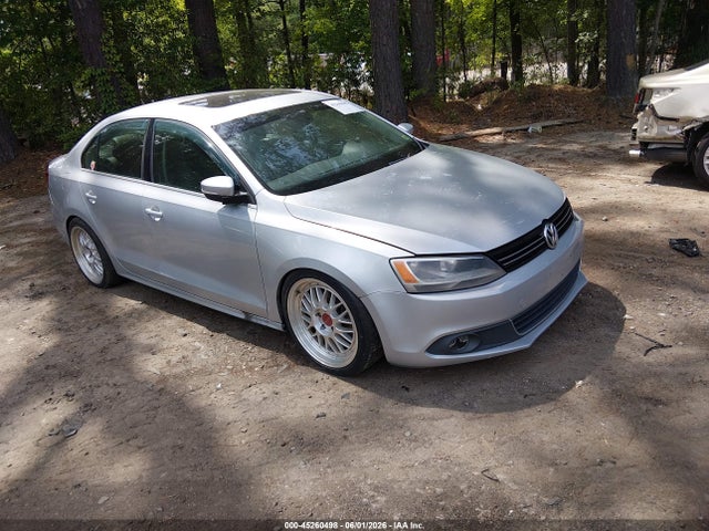 Salvage Volkswagen Jetta Image