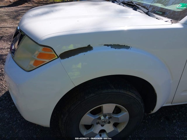 Nissan Pathfinder S