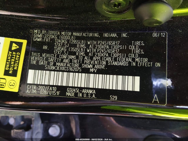 Toyota Highlander Base V6