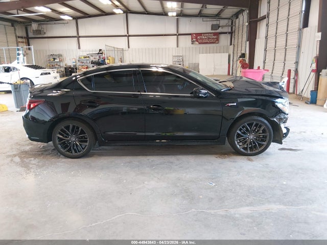 Acura ILX